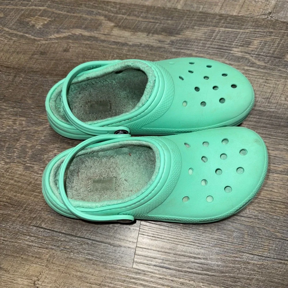 Crocs Classic Lined Clog Kids J4 Mint Green Fuzzy Fur Slip On Shoes